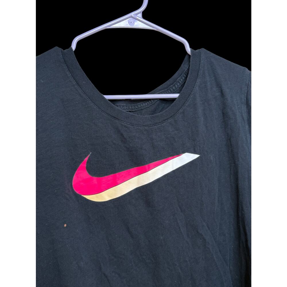 Nike Pink White Large Swoosh Logo Graphic Black Short Sleeve Shirt Sz: 1X E6